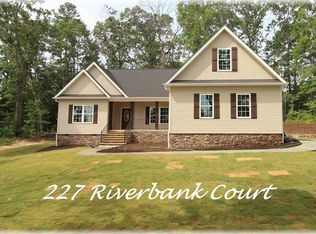 227 Riverbank Ct, Seneca, SC 29678
