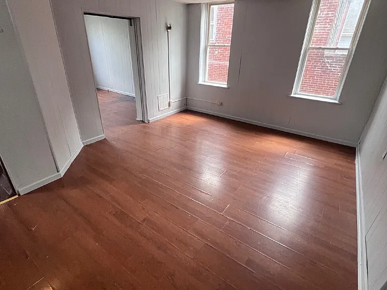 3715 S Compton Ave #2 — Photo 3