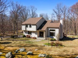 5 Canaan Cir, South Salem, NY 10590