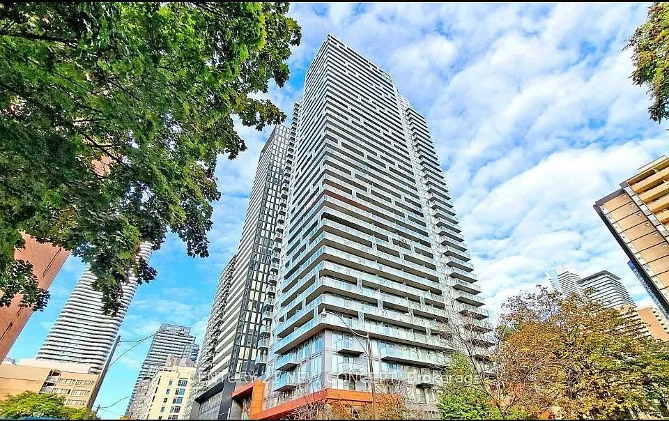 50 Wellesley St E #3211