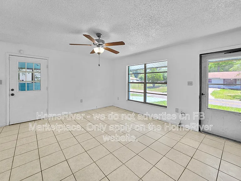 1602 NW 20th Ct — Photo 3