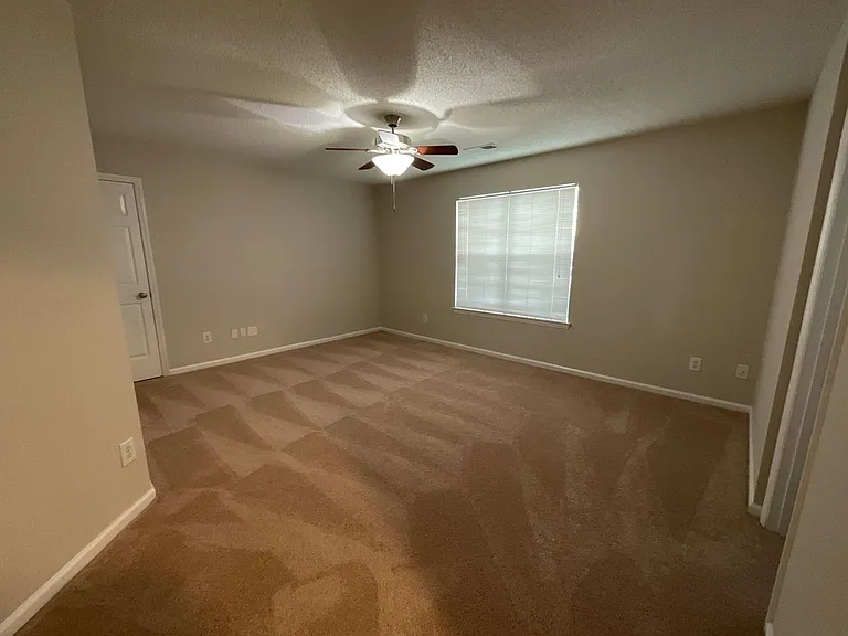 Meridian Park Apartments — Photo 76