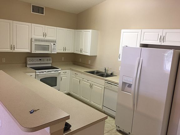 5th image of 1075 Hancock Creek South Blvd APT 201