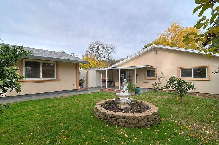 1st image of 6916 Palm Ave