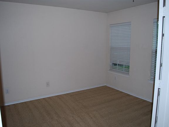 3rd image of 4713 Fox Sedge Ln