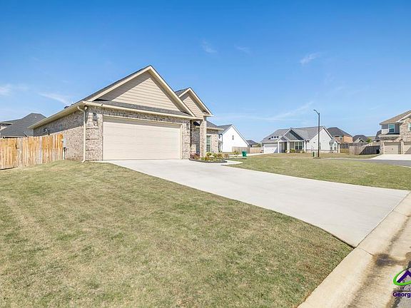2nd image of 700 Linda Gail Way