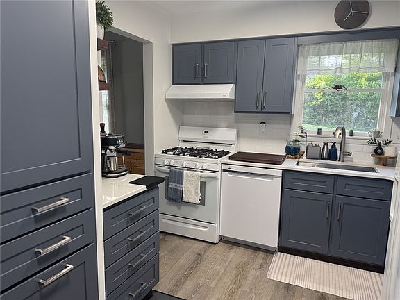 5th image of 1 E Byers Ave