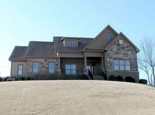 5609 Stonehaven Ct, Clermont, GA 30527