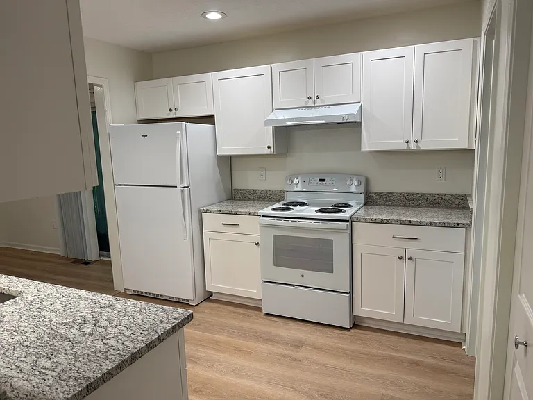4 Dawson Pl — Photo 3