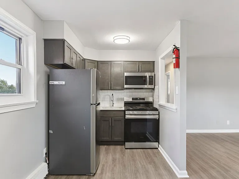 Cedar Court apartments — Photo 19