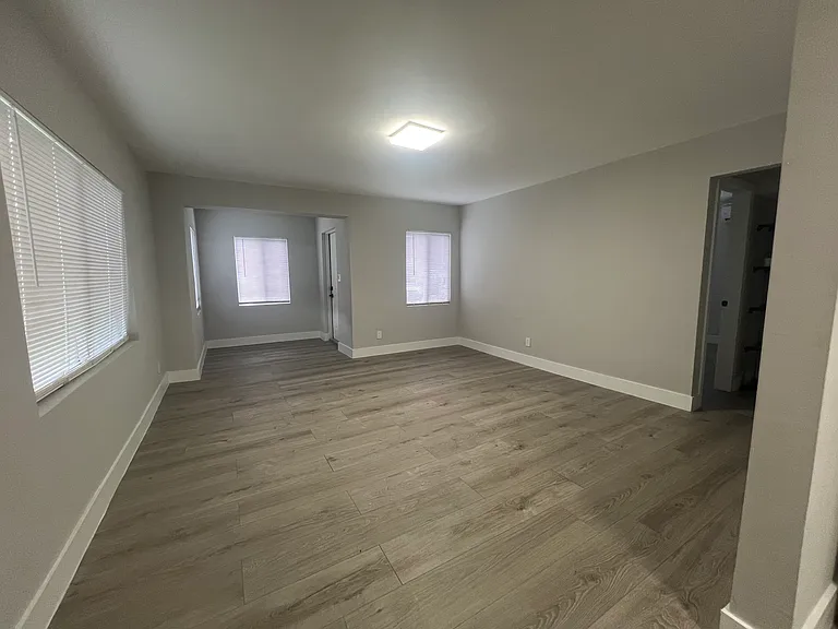 1114 N 17th Ct #A — Photo 10