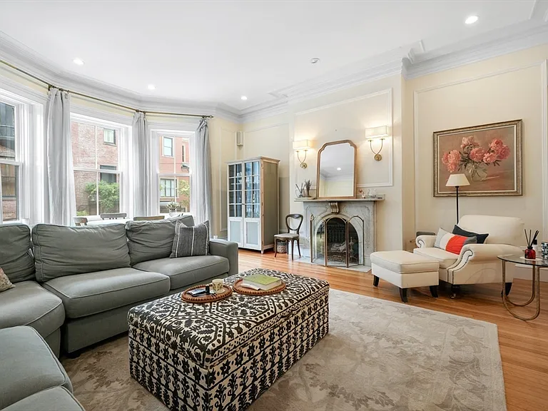 28 Marlborough St #1 — Photo 3