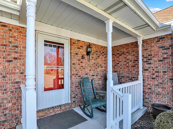 3rd image of 1409 Pembroke Cir APT 6