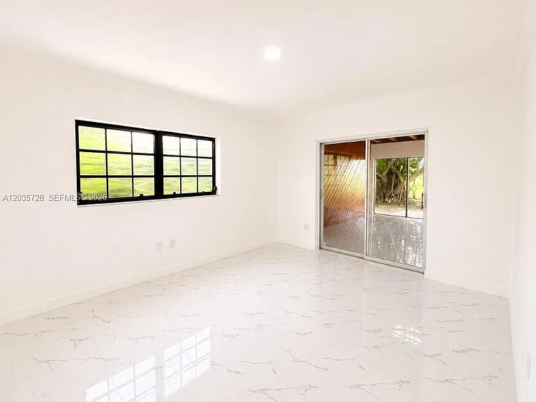 401 S Shore Dr — Photo 16