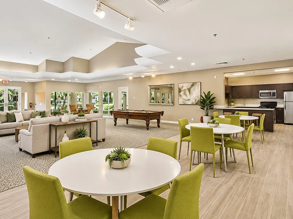 Indian Hills Apartments