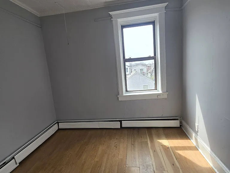 9 Grant Ave #3L — Photo 7