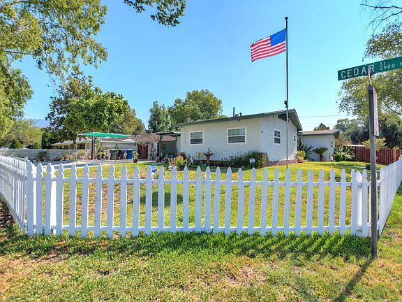 2nd image of 960 Holly Vista Blvd
