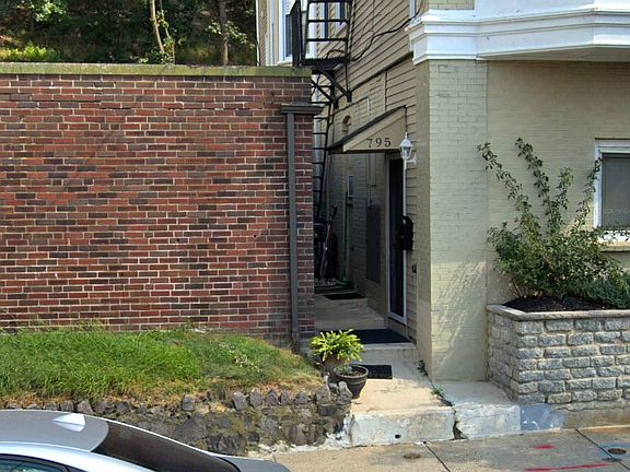 Private Entrance