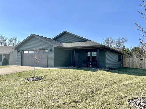 612 Mubarak Street, Tomah, WI 54660