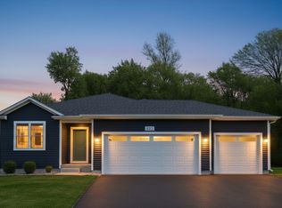 692 Aspen Ln, Montrose, MN 55363