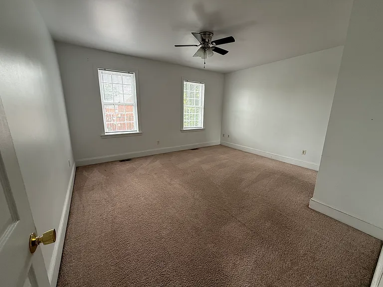 1413 W Leigh St — Photo 5