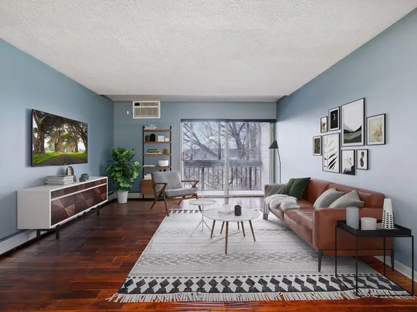 380 Ramsey St APT 8B, Saint Paul, MN 55102
