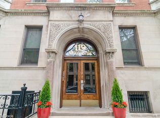 119 W Chestnut St APT 2W, Chicago, IL 60610