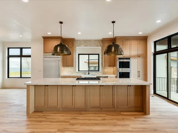 1618 E Center Pointe Dr, American Fork, UT 84003