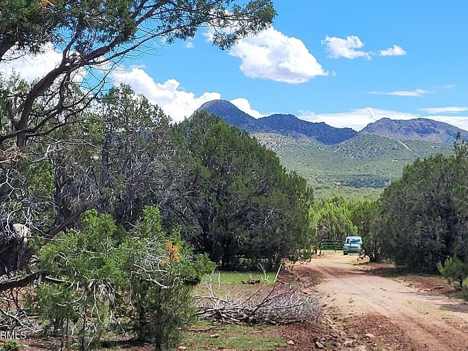 1st image of 13664 Round Mountain Expressway