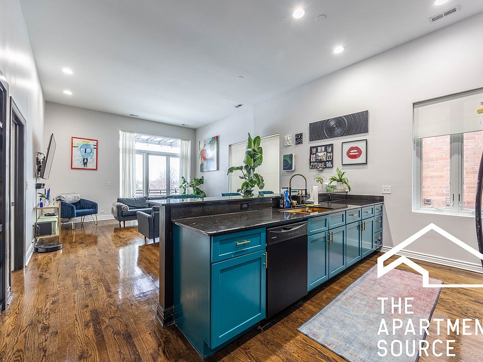 1st image of 2409 W Catalpa Ave APT 408