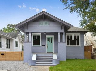 2009 Robert St, New Orleans, LA 70115