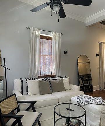 2nd image of 4627 Tchoupitoulas St