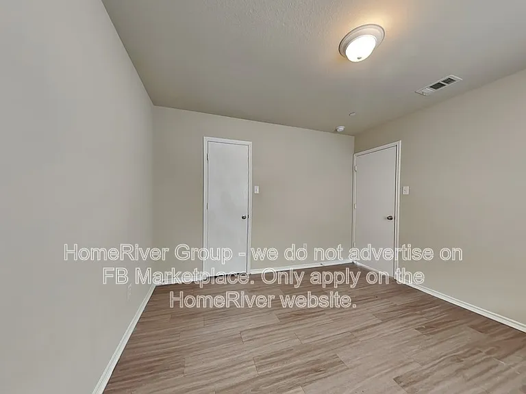 1127 Sophia St — Photo 13