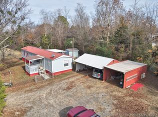 121583 Raccoon Dr, Eufaula, OK 74432