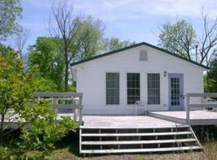 634 Woodford Rd, Kelleys Island, OH 43438