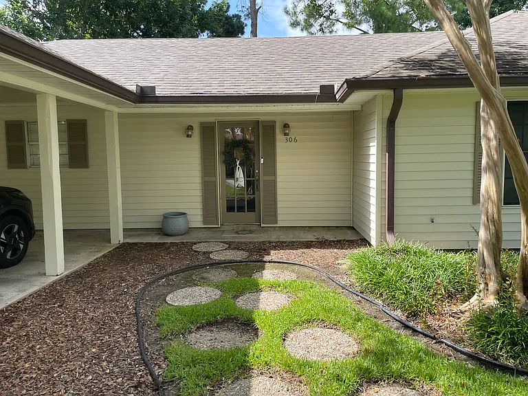 306 Breton Dr — Photo 4