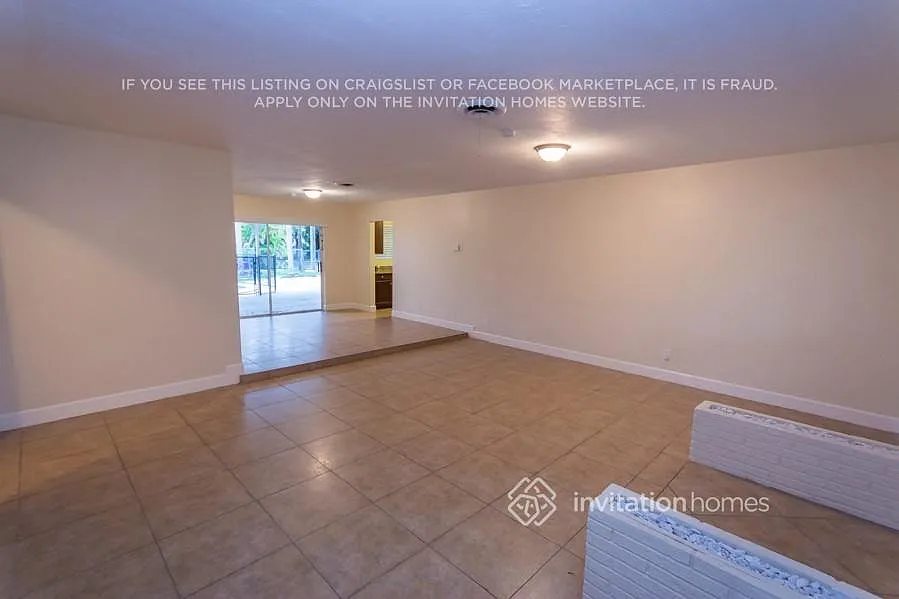 3720 W Park Rd Hollywood, FL 33021 — Photo 2