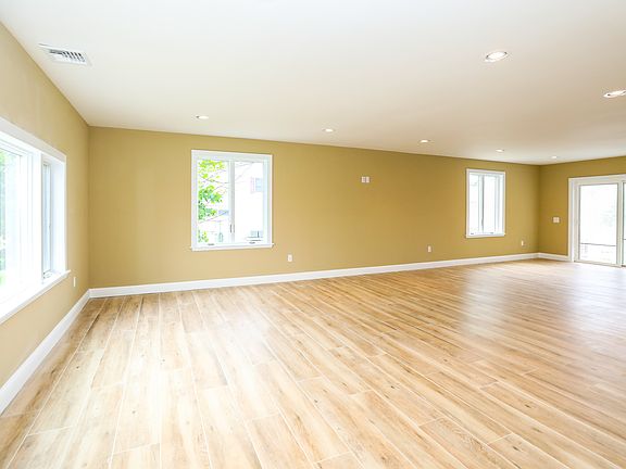 4th image of 779 S Wellwood Ave
