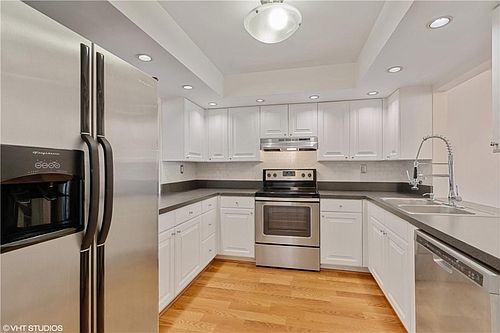 1st image of 821 SE 12th Ct APT 7