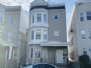 679 S 11th St APT 2, Newark, NJ 07103