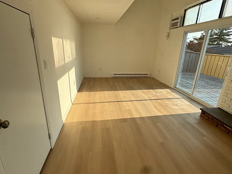 3 Braeburn Ln — Photo 2