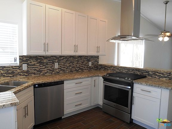 5th image of 13160 Cuyamaca Dr