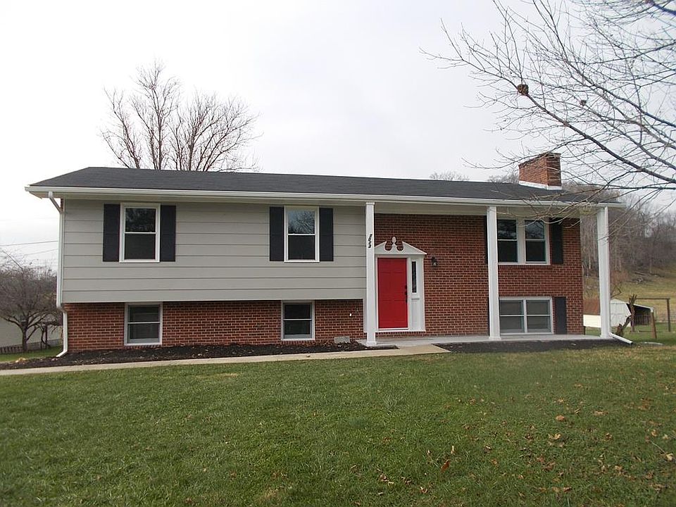 1st image of 1013 Canterbury Ln