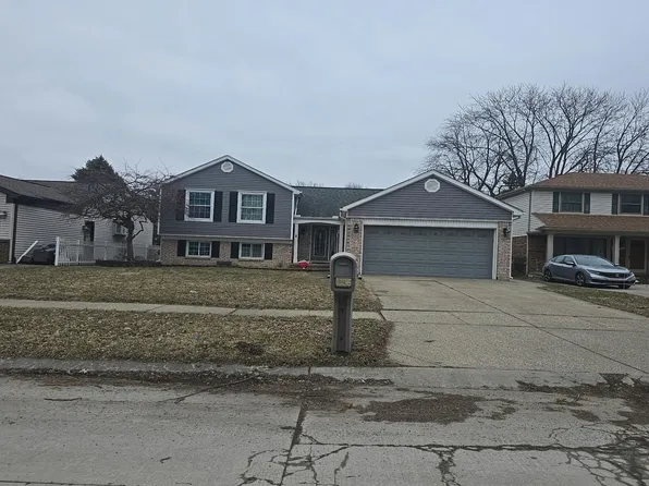 41830 Amberly Dr, Clinton Township, MI 48038