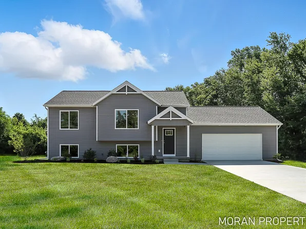 11428 56th Ave, Allendale, MI 49401