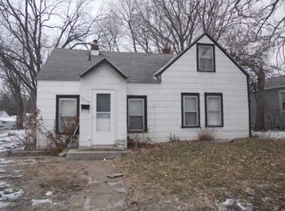 3238 E University Ave, Des Moines, IA 50317