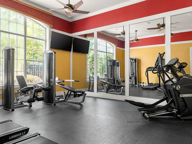C195580_CreeksideVista_GYM_02_03