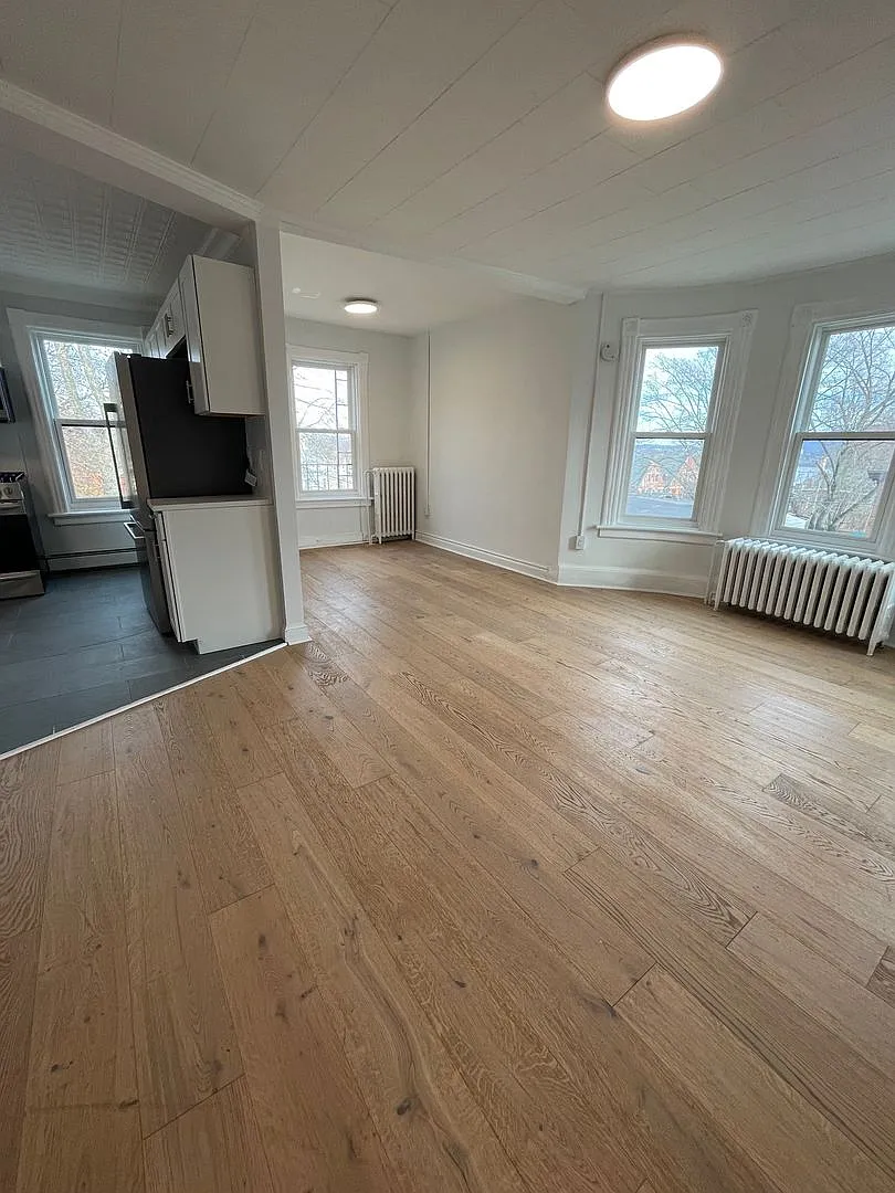 74 Carson Ave. — Photo 4