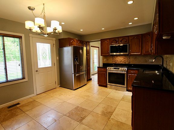 5th image of 12511 S Mayfield Ave