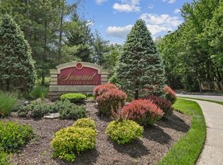 41 Chestnut Ct, Cedar Grove, NJ 07009